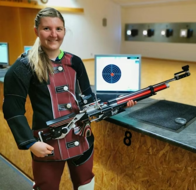 Laura Scherm